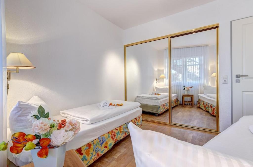 Grosse Schoene 3 Zimmer Ferienwohnung - 100 Qm - In Strandnaehe Fuer 6 Personen!! Heringsdorf Dış mekan fotoğraf