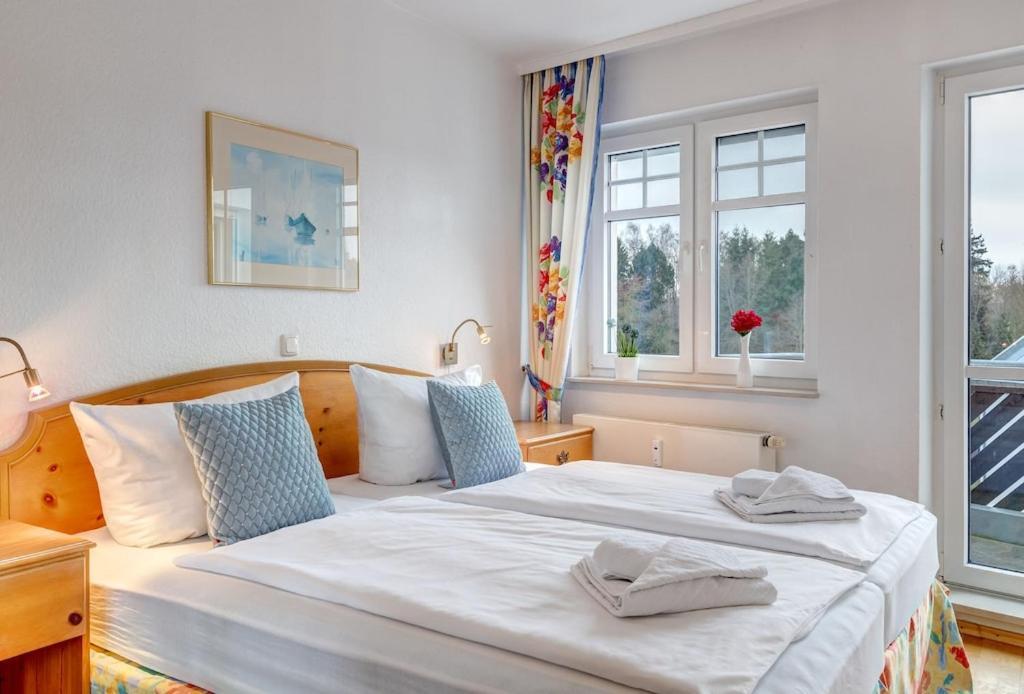 Grosse Schoene 3 Zimmer Ferienwohnung - 100 Qm - In Strandnaehe Fuer 6 Personen!! Heringsdorf Dış mekan fotoğraf