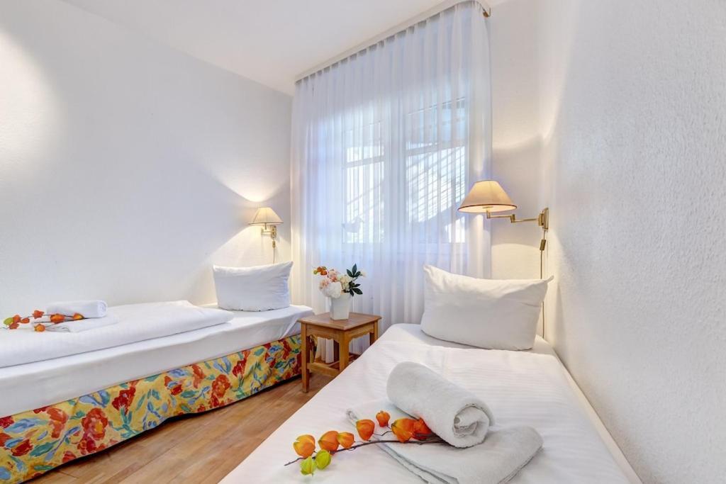 Grosse Schoene 3 Zimmer Ferienwohnung - 100 Qm - In Strandnaehe Fuer 6 Personen!! Heringsdorf Dış mekan fotoğraf
